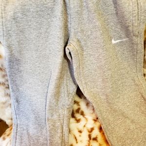 Nike sweatpants small kids